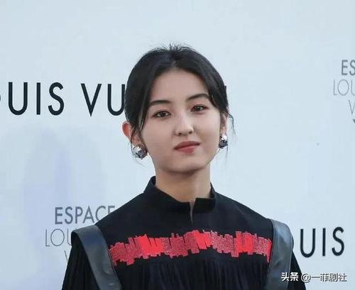 今日娱乐圈顶流歌星爆料,揭秘幕后真相与心路历程 第2张 今日娱乐圈顶流歌星爆料,揭秘幕后真相与心路历程 第2张