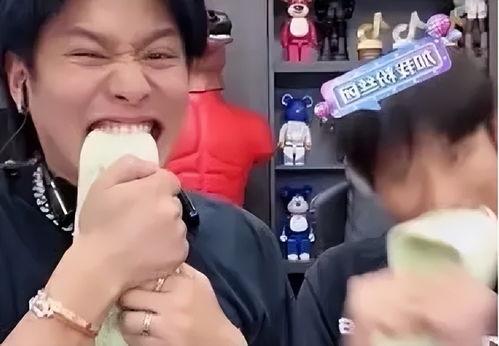 小杨哥老爸爆料视频大全,揭秘家庭趣事与温馨瞬间 第3张 小杨哥老爸爆料视频大全,揭秘家庭趣事与温馨瞬间 第3张