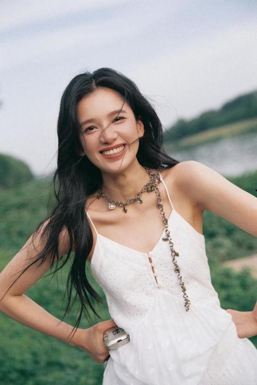 张婧仪娱乐八卦爆料视频,揭秘明星幕后故事 第2张 张婧仪娱乐八卦爆料视频,揭秘明星幕后故事 第2张