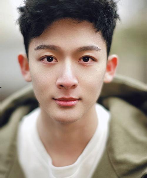 娱乐大爆料孙千费启鸣,孙千与费启鸣甜蜜互动，甜蜜恋情曝光