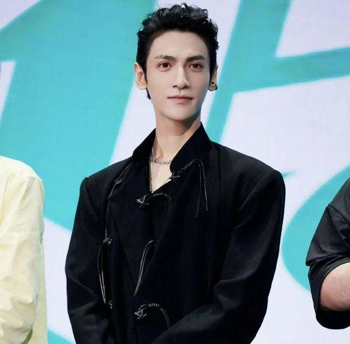 爆料娱乐圈罗云熙,娱乐圈爆料背后的真相与争议