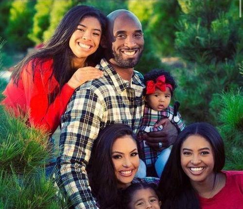 最新爆料瓦妮莎最新动态,揭秘豪门背后的心酸与坚韧 第2张 最新爆料瓦妮莎最新动态,揭秘豪门背后的心酸与坚韧 第2张