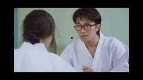 成龙演技爆料视频,幕后花絮曝光，硬汉背后的细腻演技